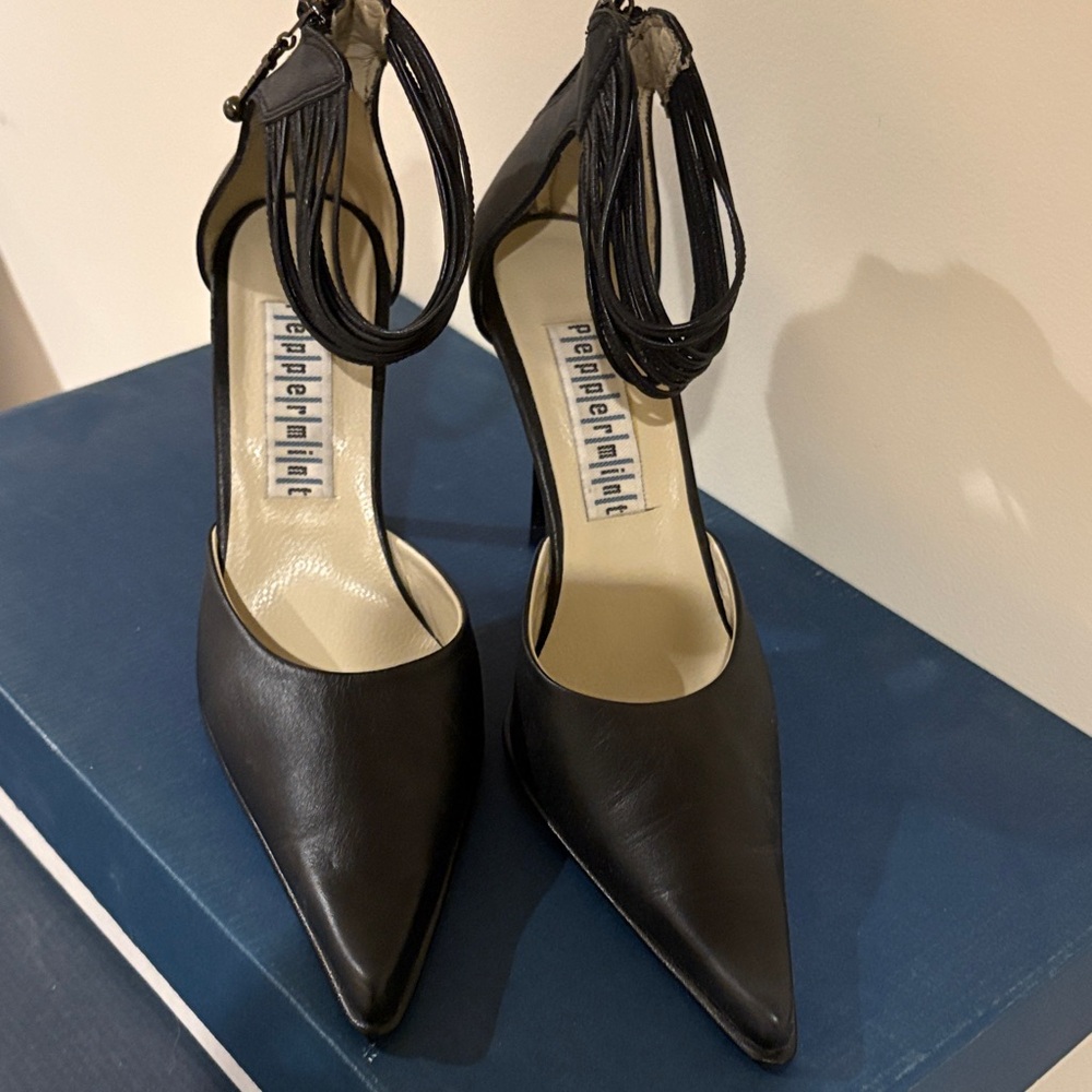 Pepperclint Black Women's Heels